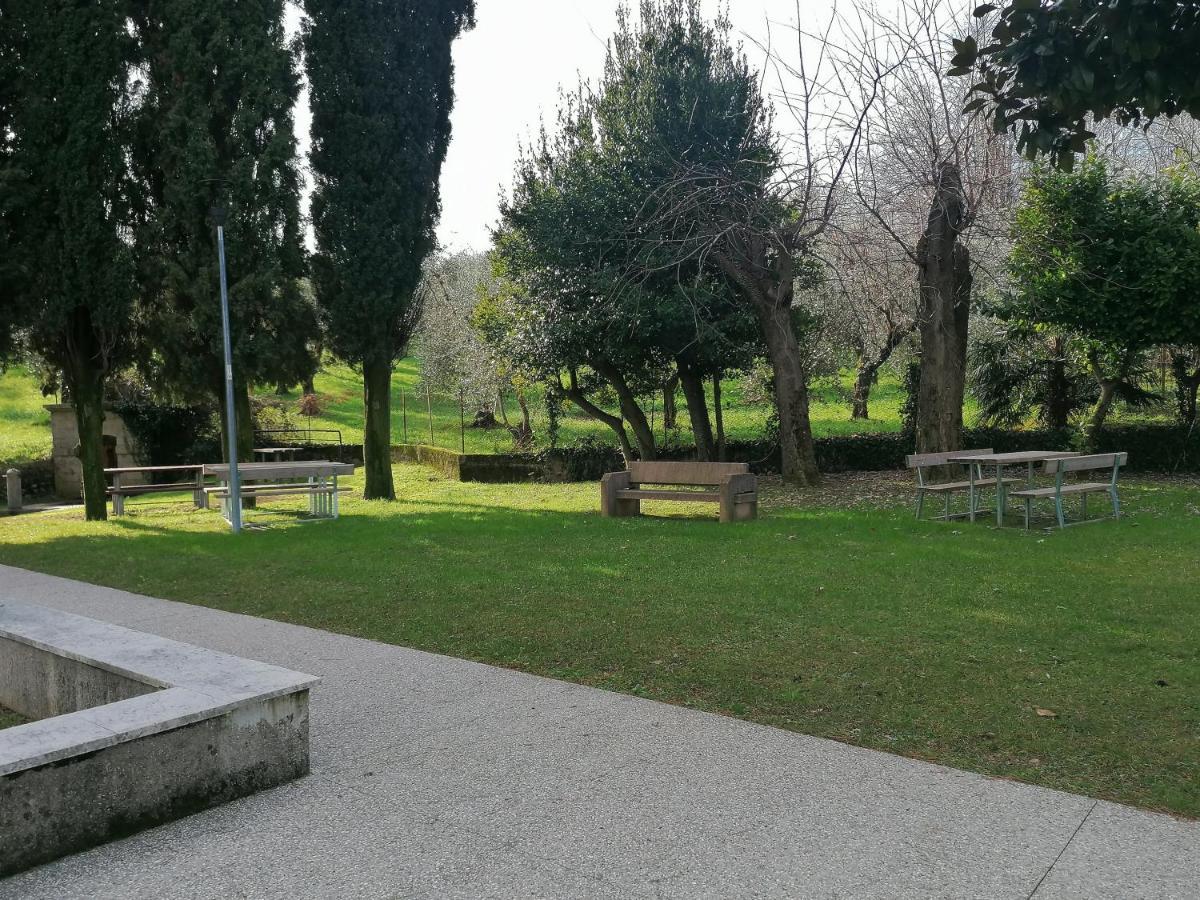Bilocale Papavero, Magnolia O Girasole San Felice del Benaco Eksteriør billede